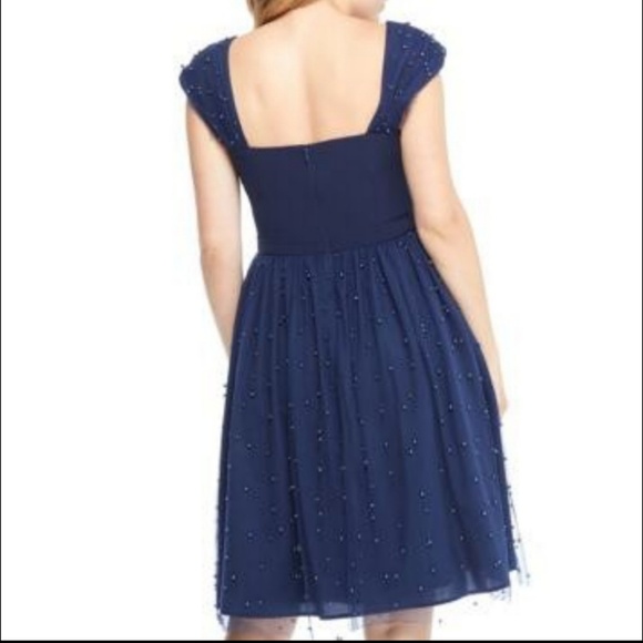 Delores dress Gal Meets Glam - Picture 3 of 7